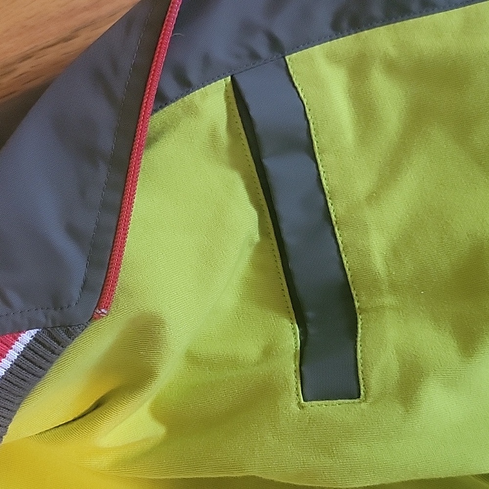 Gnarly Jacket Large Excellent Condition - Picture 5 of 9